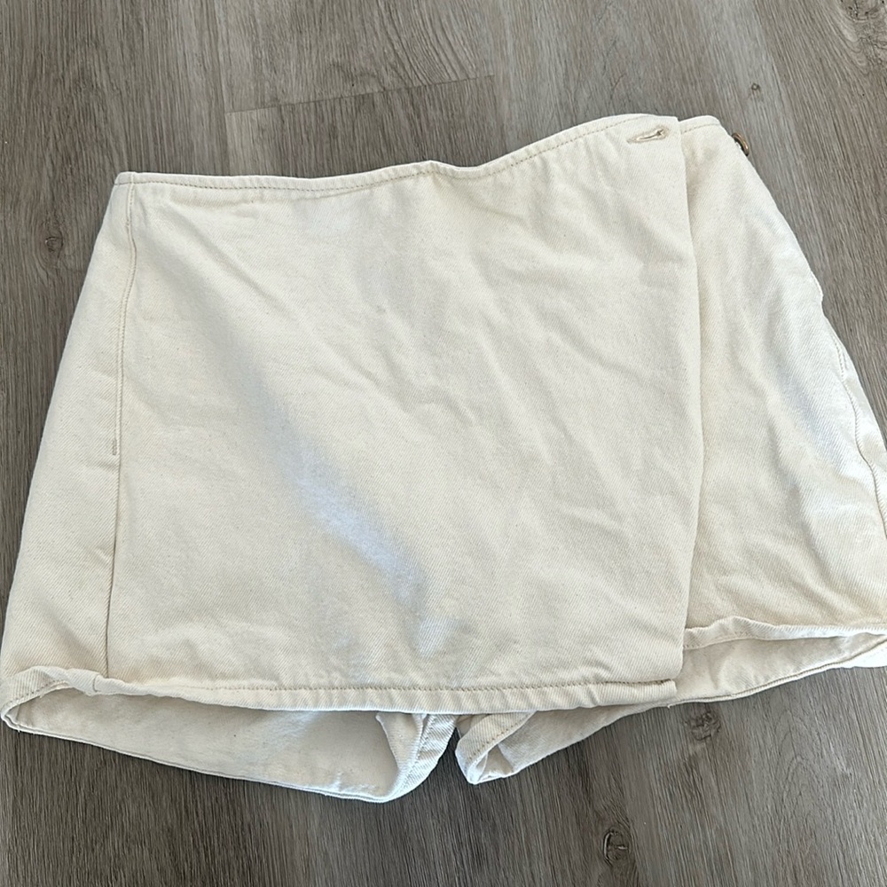 Zara khaki skort